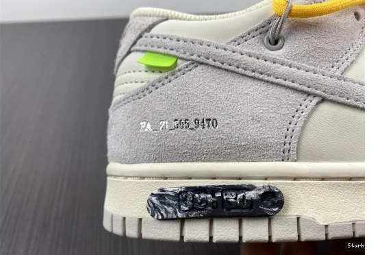 O-W DJ0950-109 39 Nike Low Dunk Lot 0306